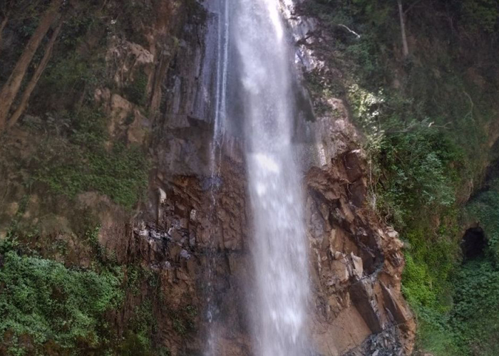 Waterfall on route to Chakrata from Dehradun